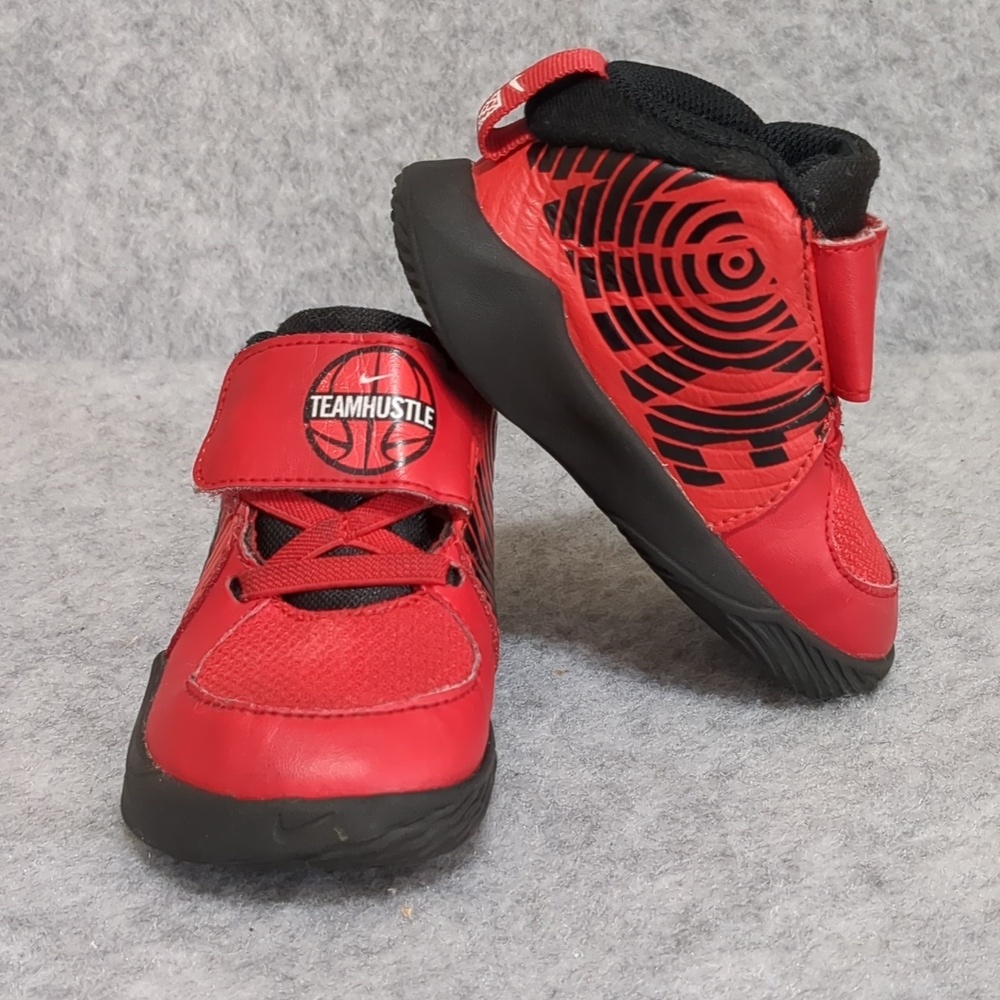 Red Nike team hustle toddler shoes 6C - Picture 4 of 7